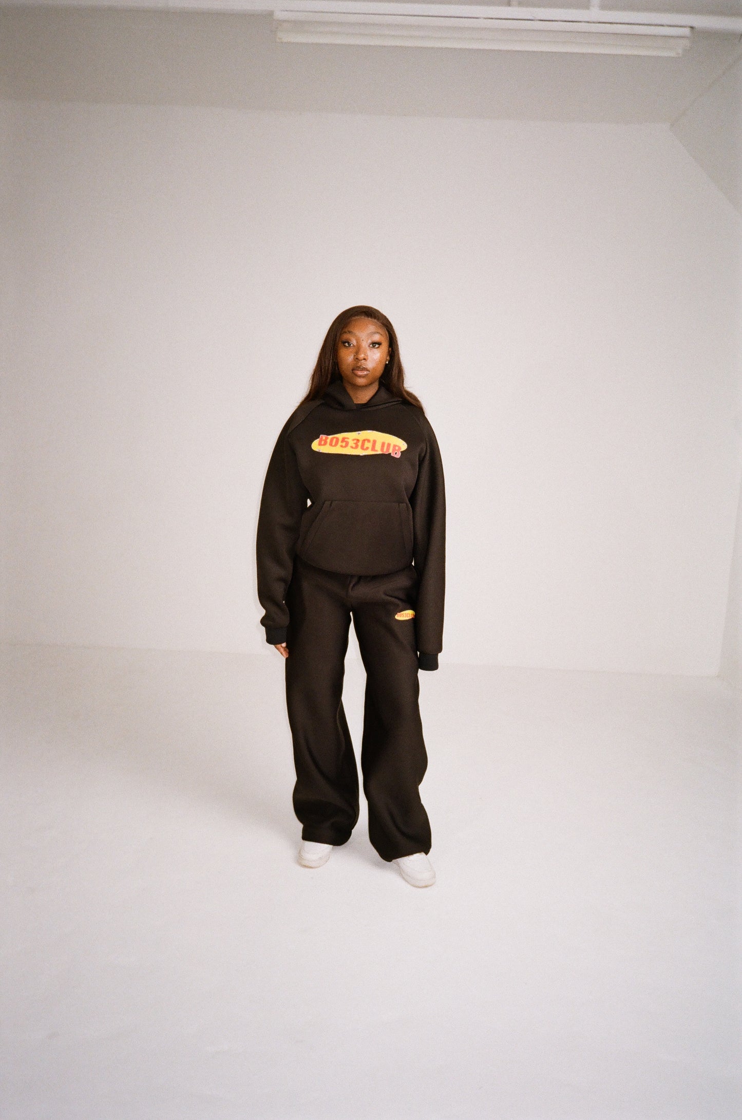 TRACKPANTS